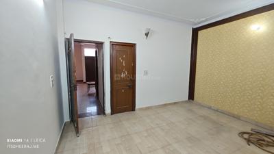 Bedroom Image of 2115 Sq.ft 3 BHK Builder Floor for sale in Sector 32 Faridabad for Rs. 12500000