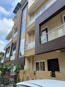 Image of 5000 Sq.ft 4 BHK Builder Floor for sale in D Kumar Dkumars Arjun Villa, Lukarganj, Allahabad for Rs. 25000000