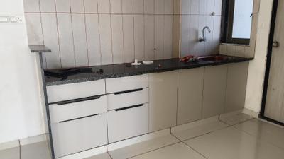 Kitchen Image of 1050 Sq.ft 2 BHK Apartment / Flat for rent in Vemali Vadodara for Rs. 15000