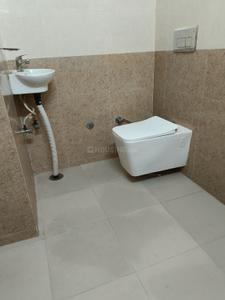 Image of 1100 Sq.ft 2 BHK Apartment / Flat for sale in Karishma Apartment, Patparganj, New Delhi for Rs. 17000000