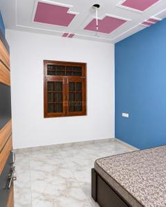 Bedroom Image of 500 Sq.ft 2 BHK Independent House for rent in Kamta Lucknow for Rs. 12000