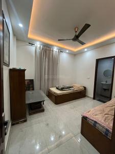 Bedroom Image of 1800 Sq.ft 4 BHK Builder Floor for sale in Gautam Nagar New Delhi for Rs. 25000000