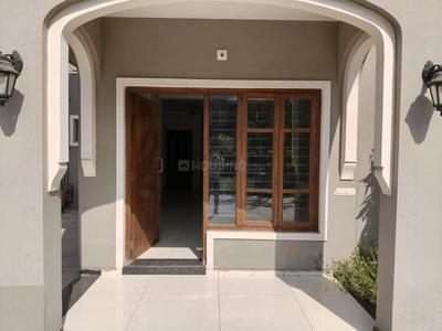 Balcony Image of 4212 Sq.ft 4 BHK Independent House for rent in Swarnim Vatika, Adalaj Gandhinagar for Rs. 49000