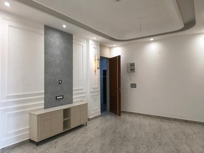 Living Room Image of 1450 Sq.ft 3 BHK Builder Floor for sale in Kaushambi Ghaziabad for Rs. 16500000