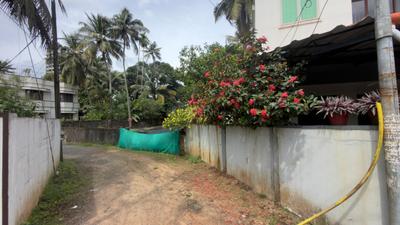 Image of 4356 Sq.ft Residential Plot / Land for sale in Vyttila, Kochi for Rs. 20500000