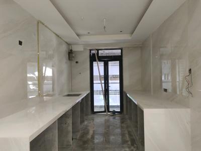 Kitchen Image of 1900 Sq.ft 3 BHK Apartment / Flat for sale in Vile Parle West Mumbai for Rs. 87000000