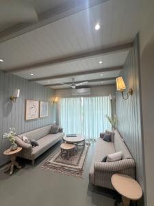 Living Room Image of 4248 Sq.ft 5 BHK Apartment / Flat for sale in Royal Riviera 2, Randesan Gandhinagar for Rs. 22500000