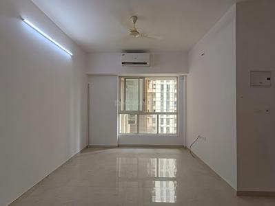 Living Room Image of 655 Sq.ft 1 BHK Apartment / Flat for rent in Lodha Amara, Kolshet Thane for Rs. 27000