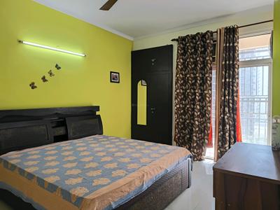 Bedroom Image of 1090 Sq.ft 2 BHK Apartment / Flat for sale in Paramount Symphony, Crossings Republik Ghaziabad for Rs. 10000000