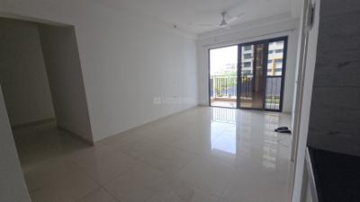 Living Room Image of 710 Sq.ft 1.5 BHK Apartment / Flat for sale in Amanora Gold Towers 44 45 And 46, Hadapsar Pune for Rs. 9500000