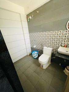 Bathroom Image of 1200 Sq.ft 2 BHK Apartment / Flat for sale in Tyagi Windwards, Wakad Pune for Rs. 9800000