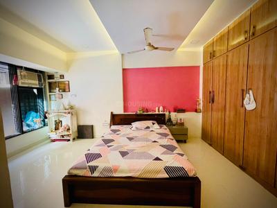 Bedroom Image of 980 Sq.ft 2 BHK Apartment / Flat for sale in Juhu Mumbai for Rs. 33500000