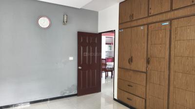 Bedroom Image of 1800 Sq.ft 3 BHK Apartment / Flat for rent in Indira Nagar Bengaluru for Rs. 80000