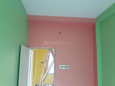 Bedroom Image of 430 Sq.ft 1 BHK Builder Floor for rent in Birati Kolkata for Rs. 6300
