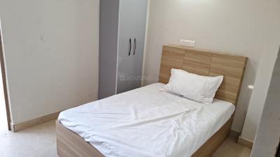 Bedroom Image of 200 Sq.ft 1 RK Studio for rent in Ansal Esencia Sector 67, Sector 67 Gurgaon for Rs. 15000