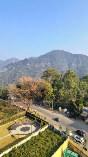 Pacific Eiffel Homes Main Image 1