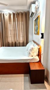 Bedroom Image of 450 Sq.ft 1 RK Independent House for rent in Sector 57 Gurgaon for Rs. 26000