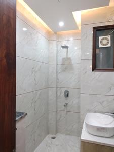 Common Bathroom Image of 1260 Sq.ft 3 BHK Builder Floor for sale in BPTP District 3, Sector 85 Faridabad for Rs. 14200000