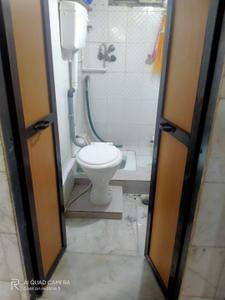 Bathroom Image of 650 Sq.ft 2 BHK Apartment / Flat for sale in Accord Complex, Mumbra Thane for Rs. 3600000