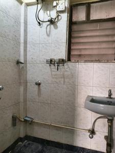 Common Bathroom Image of 750 Sq.ft 2 BHK Apartment / Flat for sale in Jacob Circle Mumbai for Rs. 28000000
