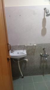 Bathroom Image of 1400 Sq.ft 3 BHK Builder Floor for rent in Kartik Nagar Bengaluru for Rs. 40000