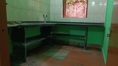 Kitchen Image of 850 Sq.ft 2 BHK Independent House for rent in Paschim Putiary Kolkata for Rs. 9000