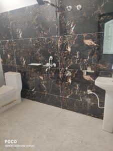 Bathroom Image of 800 Sq.ft 2 BHK Independent House for rent in Dafi Varanasi for Rs. 12000