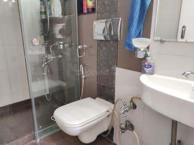Bathroom Image of 1090 Sq.ft 3 BHK Apartment / Flat for sale in Evershine Crown, Kandivali West Mumbai for Rs. 31500000