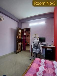 Bedroom Image of 1100 Sq.ft 3 BHK Builder Floor for sale in Joka Kolkata for Rs. 4100000