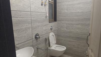 Bathroom Image of 600 Sq.ft 1 BHK Apartment / Flat for rent in Urban BKC Crown, Kurla West Mumbai for Rs. 70999