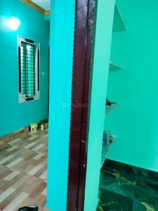 Bedroom Image of 850 Sq.ft 3 BHK Apartment / Flat for rent in Balighat Puri for Rs. 12000
