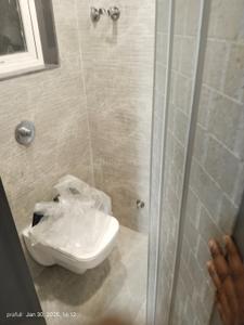 Bathroom Image of 440 Sq.ft 1 BHK Apartment / Flat for sale in Shanti Tower, Prabhadevi Mumbai for Rs. 20000000