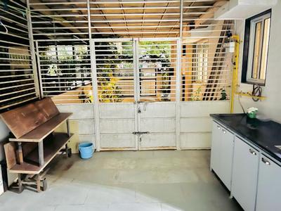 Kitchen Image of 1500 Sq.ft 2 BHK Independent House for rent in Ujala Circle Ahmedabad for Rs. 30000