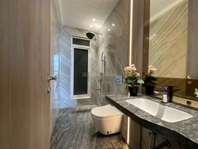 Bathroom Image of 1303 Sq.ft 3 BHK Apartment / Flat for sale in Monte South, Byculla Mumbai for Rs. 65200000