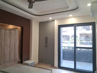 Bedroom Image of 1800 Sq.ft 3 BHK Builder Floor for sale in Paschim Vihar New Delhi for Rs. 40000000