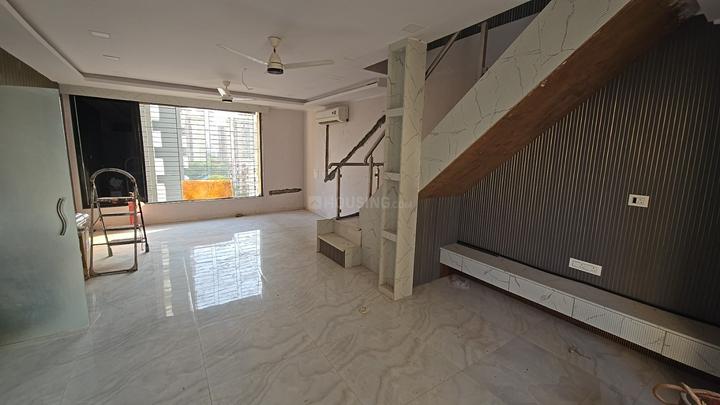 Duplex Heights Living Room 1