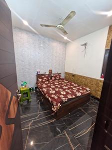 Bedroom Image of 400 Sq.ft 1 BHK Builder Floor for rent in Ramesh Nagar New Delhi for Rs. 26000
