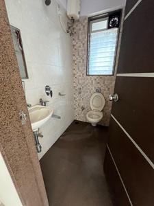 Bathroom Image of 615 Sq.ft 1 BHK Apartment / Flat for sale in Kateeleshwari Apartment, Mulund West Mumbai for Rs. 11200000