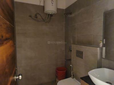 Bathroom Image of 1350 Sq.ft 3 BHK Builder Floor for rent in Silver City Extension Zirakpur for Rs. 30000