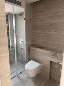 Bathroom Image of 1250 Sq.ft 3 BHK Apartment / Flat for rent in Rustomjee Paramount, Santacruz West Mumbai for Rs. 250000