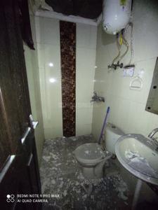 Bathroom Image of 750 Sq.ft 3 BHK Builder Floor for sale in Vikaspuri New Delhi for Rs. 10500000