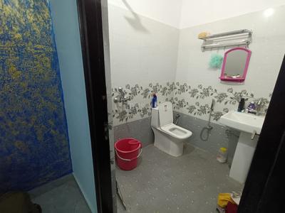Bathroom Image of 3500 Sq.ft 11 BHK Villa for sale in Chhatarpur Rudrapur for Rs. 7500000