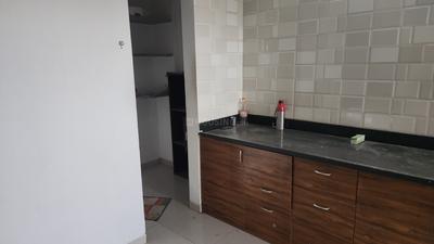 Kitchen Image of 1350 Sq.ft 3 BHK Apartment / Flat for rent in Eklingji Radhe Skyline, Sanand Ahmedabad for Rs. 20000