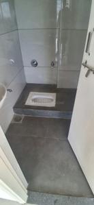 Bathroom Image of 1701 Sq.ft 3 BHK Apartment / Flat for rent in Vavol Gandhinagar for Rs. 18000