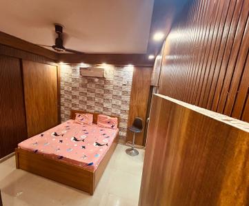 Bedroom Image of 1650 Sq.ft 3.5 BHK Apartment / Flat for rent in JM Orchid, Sector 76 Noida for Rs. 57000