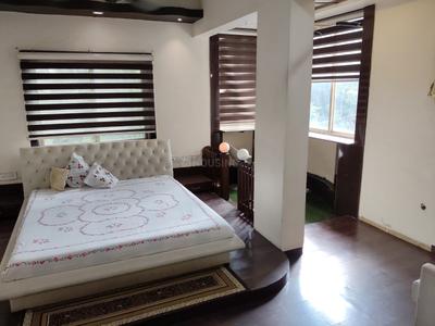 Bedroom Image of 3400 Sq.ft 4 BHK Apartment / Flat for rent in Palasia Indore for Rs. 120000
