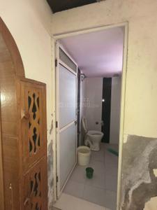 Bathroom Image of 1302 Sq.ft 1 BHK Duplex for sale in Dela Nagar Society Mehsana for Rs. 2400000