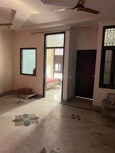 Flats for Rent in Dhaka Village, Mukherjee Nagar, New Delhi 7+