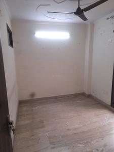 Bedroom Image of 800 Sq.ft 2 BHK Builder Floor for rent in Preet Vihar New Delhi for Rs. 25000