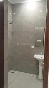Bathroom Image of 864 Sq.ft 2 BHK Apartment / Flat for rent in Gillco Palms, Sector 115 Mohali for Rs. 17500